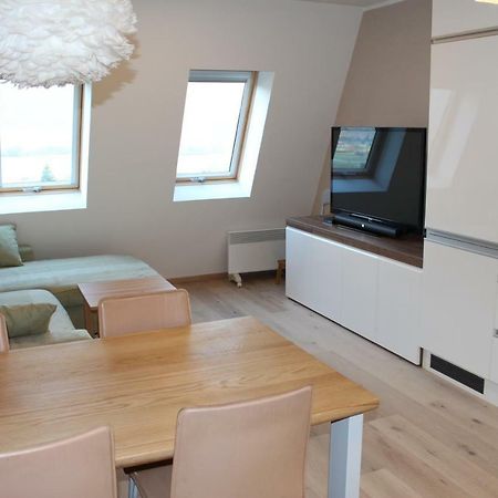 Apbovec Apartment Bagian luar foto