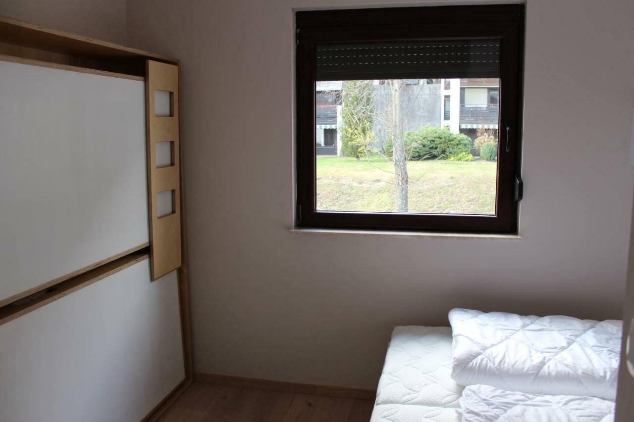 Apbovec Apartment Bagian luar foto